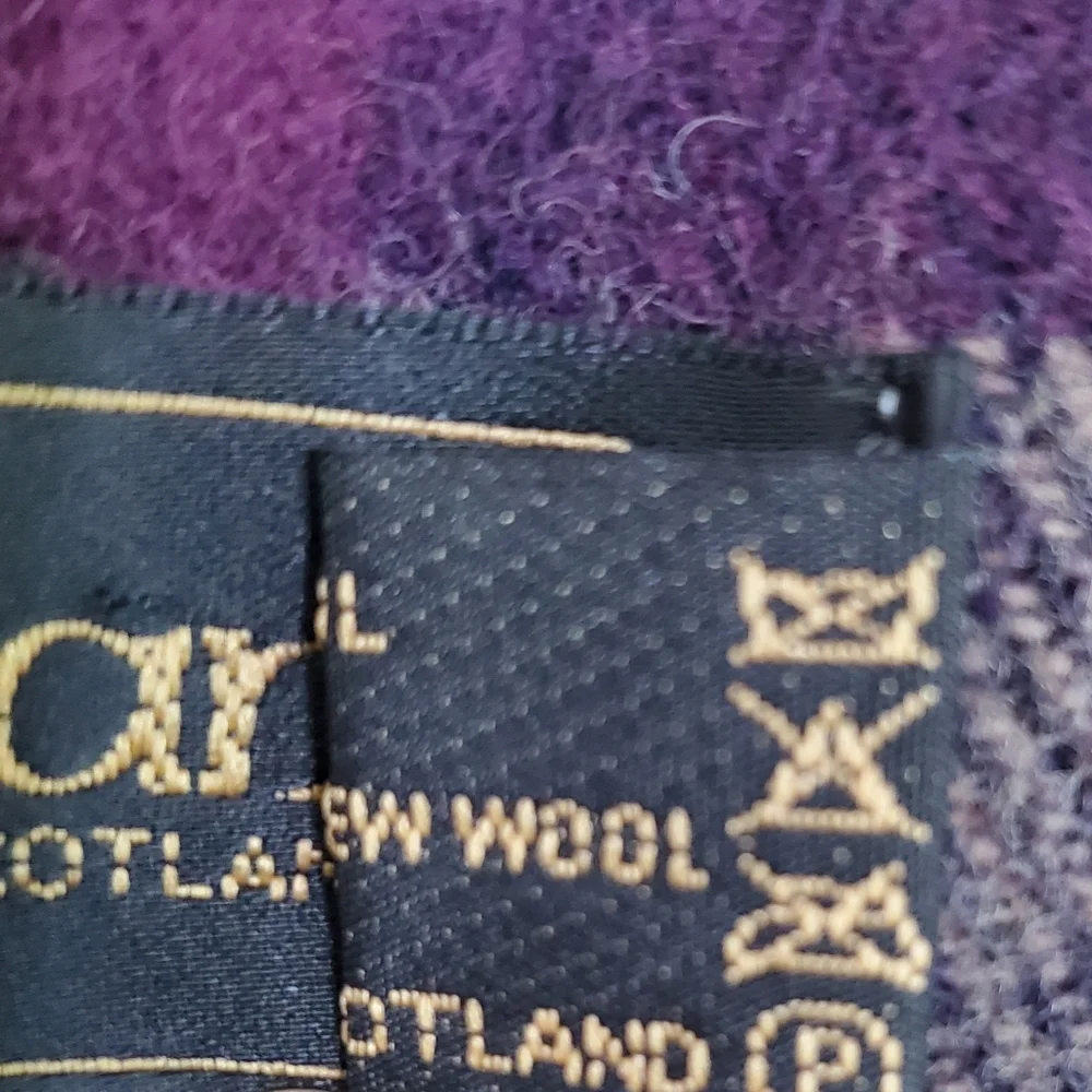 Maban of Scotland Plaid Fringe Scarf Pure New Lambswool Burgundy Black Tan